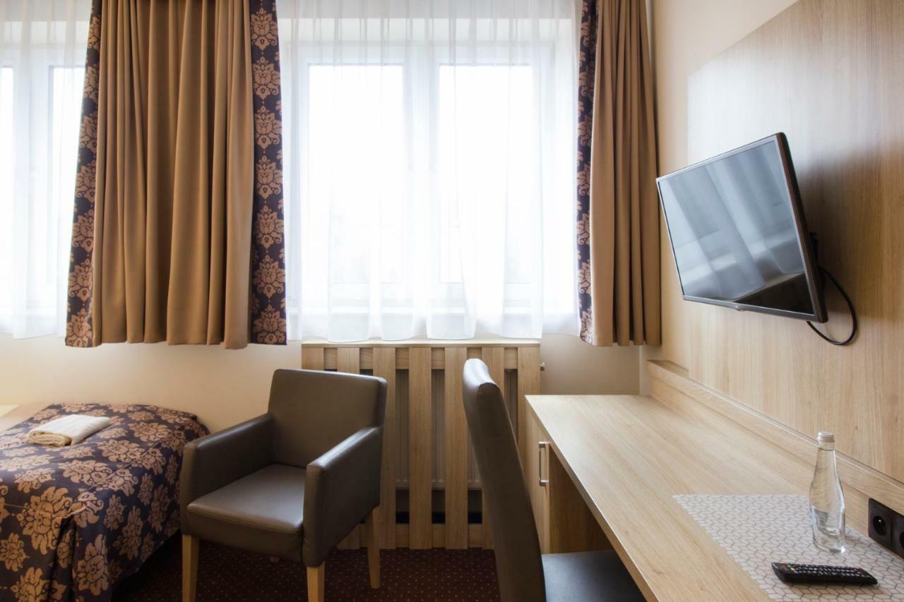 Motel Db2000 Bilgoraj Exterior photo